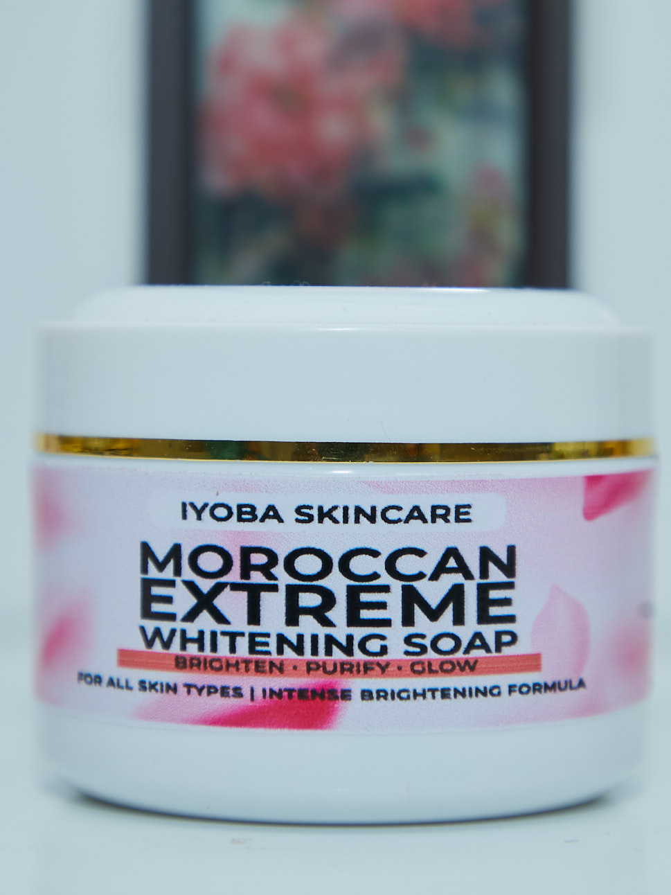 morocan extreme whitenin gsoap